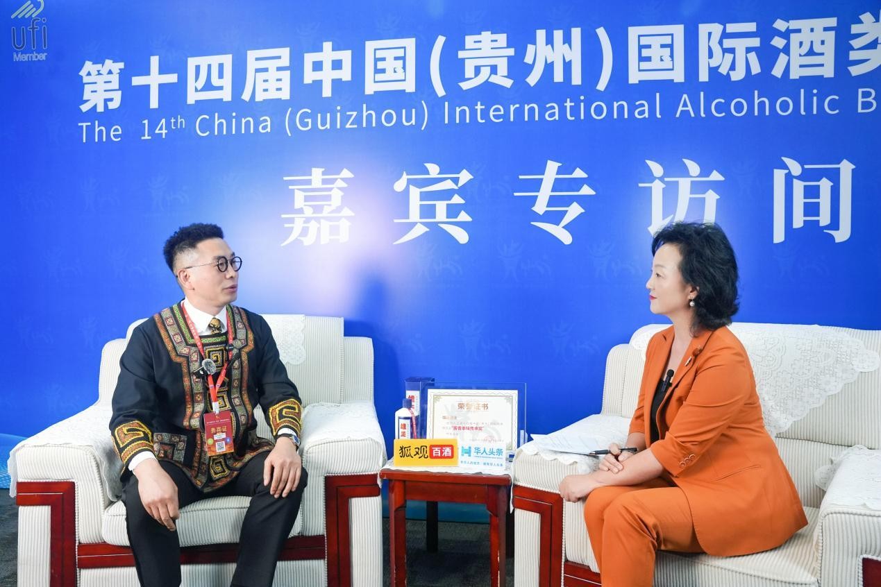 【经济日报】酒博会现场直击：多家媒体专访雄正创始人张再彬,探寻酱香酒本来的味道