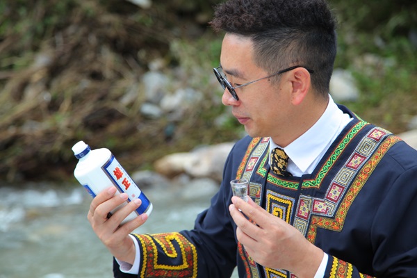 跨越千山万水，贵州非遗雄正酱香酒落户温州